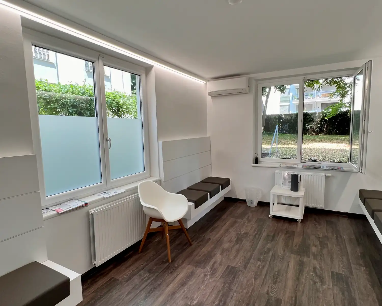 Dr. Emile Valimberti, Urologie